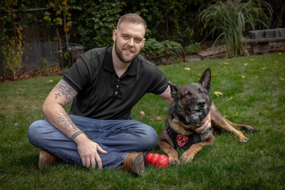 Army dog handler reunites with bomb-sniffing  buddy after years apart