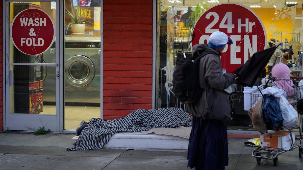 Homelessness among veterans drops to record low levels