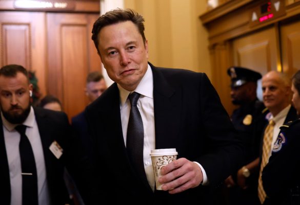 Air Force secretary: Elon Musk ‘not a warfighter,’ needs to learn more