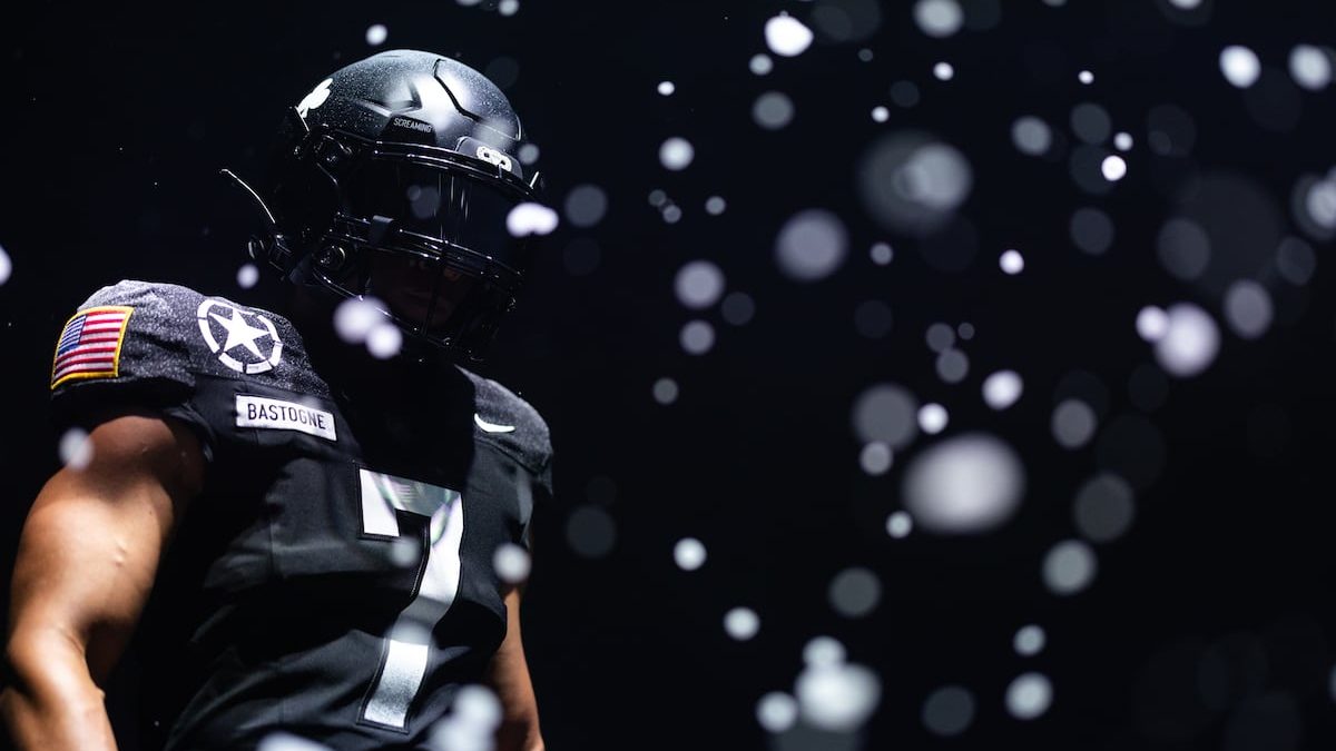 Army honors ‘Screaming Eagles’ with uniform for Army-Navy game