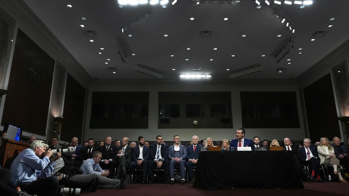 No schedule yet for service secretary confirmation hearings