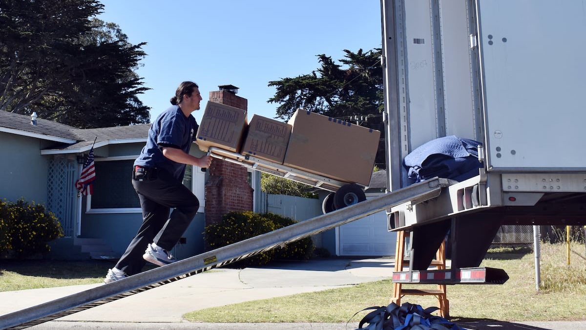 Military families: Tell us about your household goods move