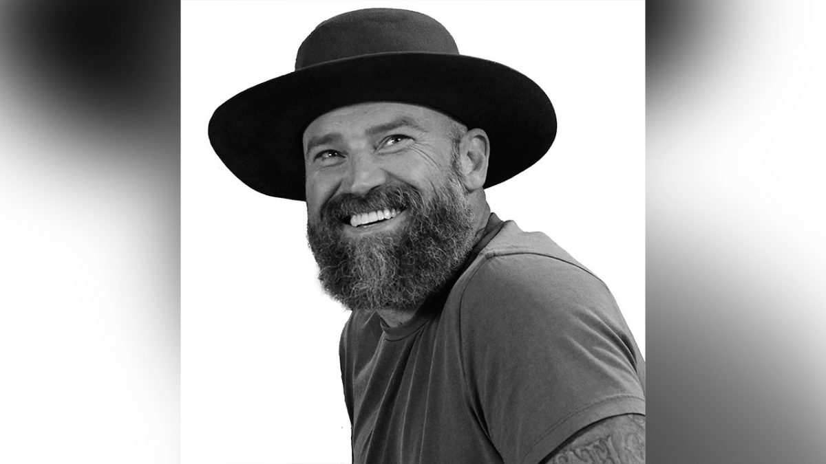 Zac Brown to receive Veterans Voice Award at American Music Awards Memorial Day