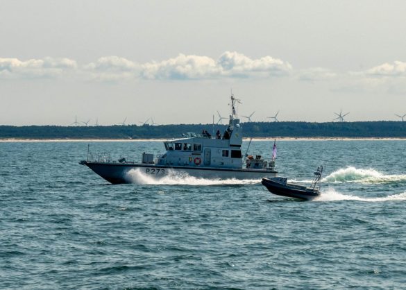 Navy integrates robotic vessels into Baltic Sea warfighting exercise