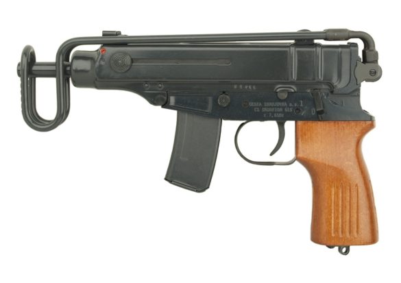 Full-Auto Fun — Shooting the full-Auto vz. 61 Škorpion