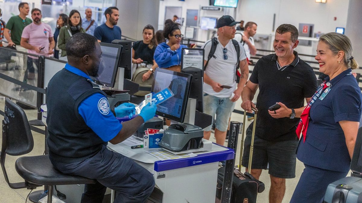 TSA to add security lane for military service members