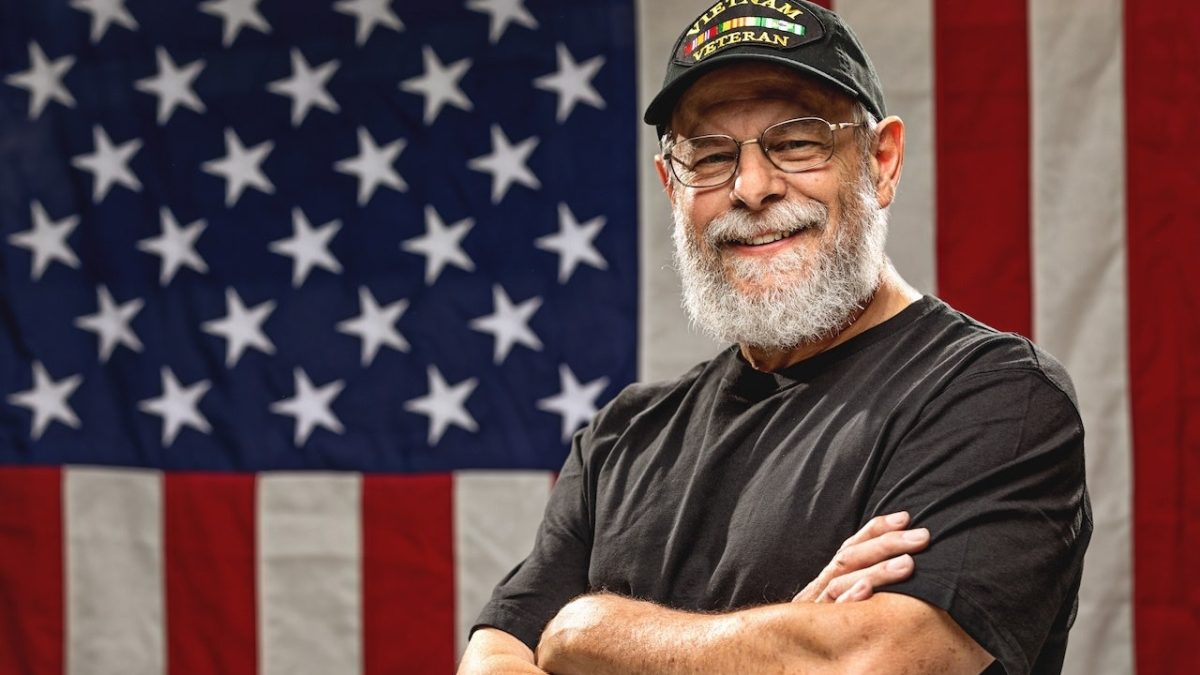 Apparel for veterans and patriots