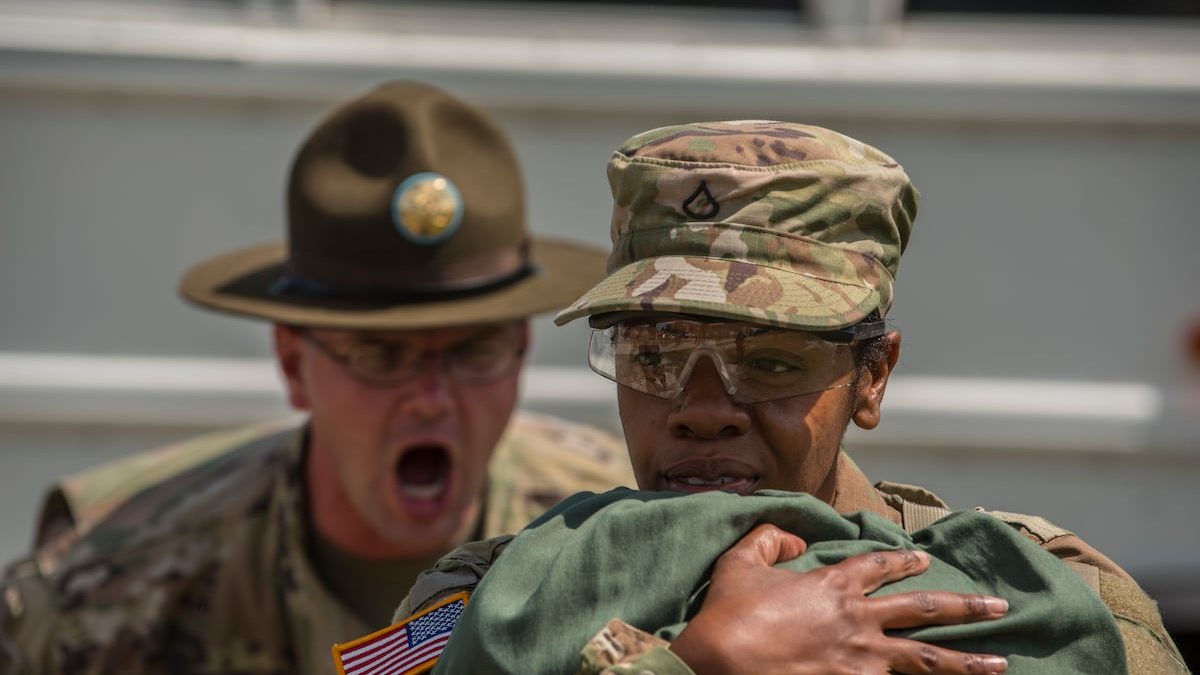 Infantry basic training briefly bans ‘bay tossing’ before reversal