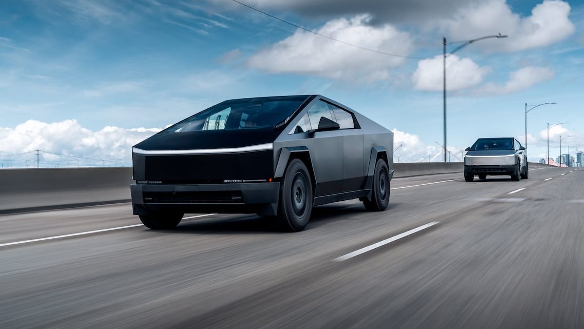 US Air Force eyes purchase of Tesla Cybertrucks … to blow up