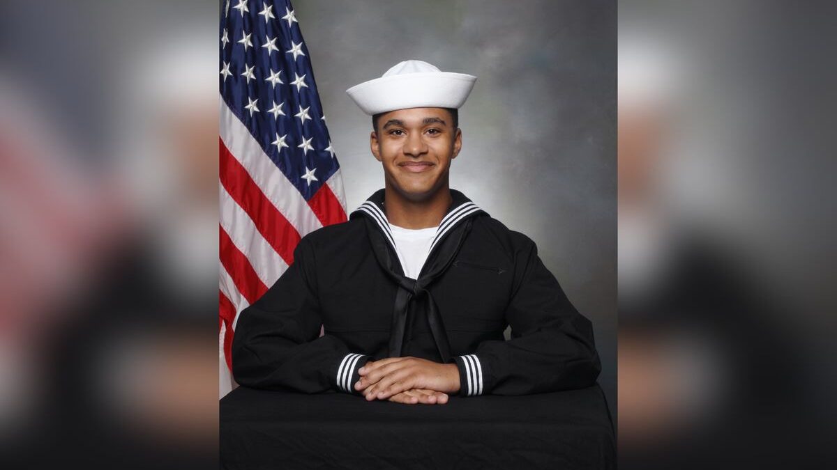 Recruit at Naval Station Great Lakes dies
