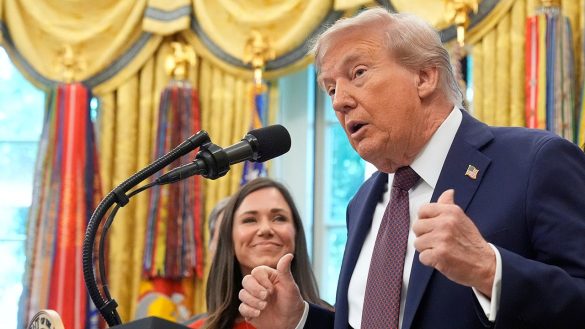 Trump announces U.S. military shot Venezuelan drug boat in Caribbean
