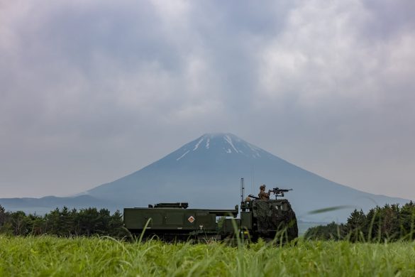 Marines fire HIMARS for first time near Mount Fuji