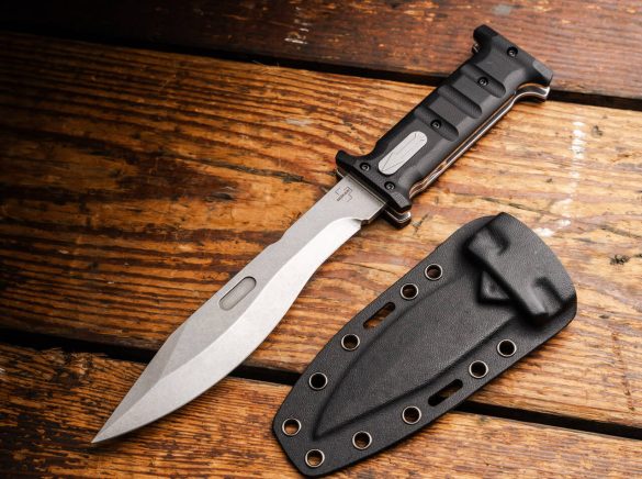 Boker Extension Knife Flips Between Kukri and Drop Point