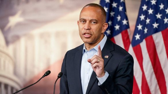 House vets press Jeffries to forgo paychecks as shutdown drags on