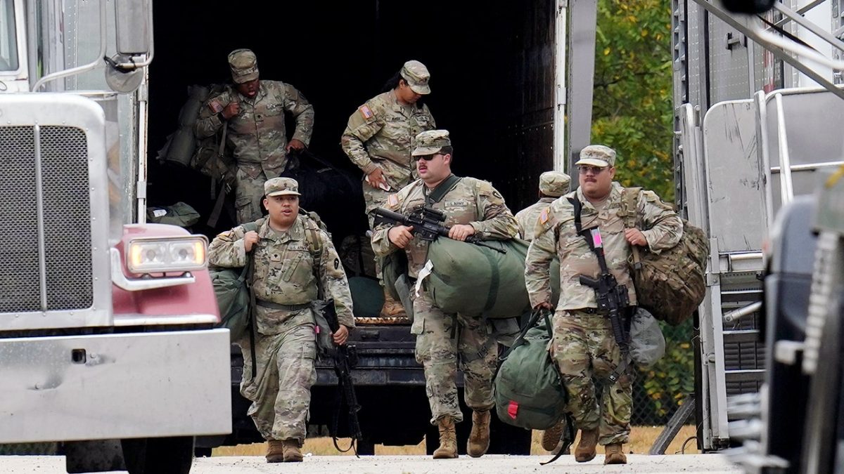 Texas National Guard replaces 7 members deployed to Illinois mission