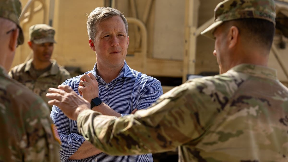 Army leaders ordered to check in daily with soldiers over the holidays