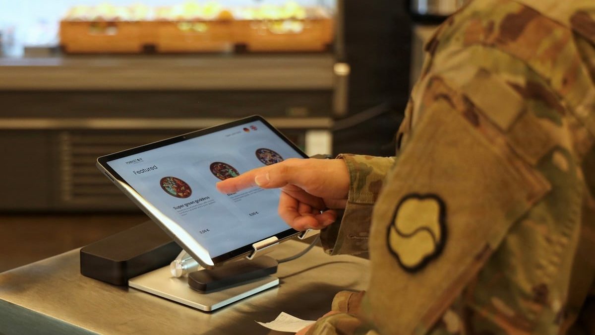 Army tests out first robotically-operated dining facility