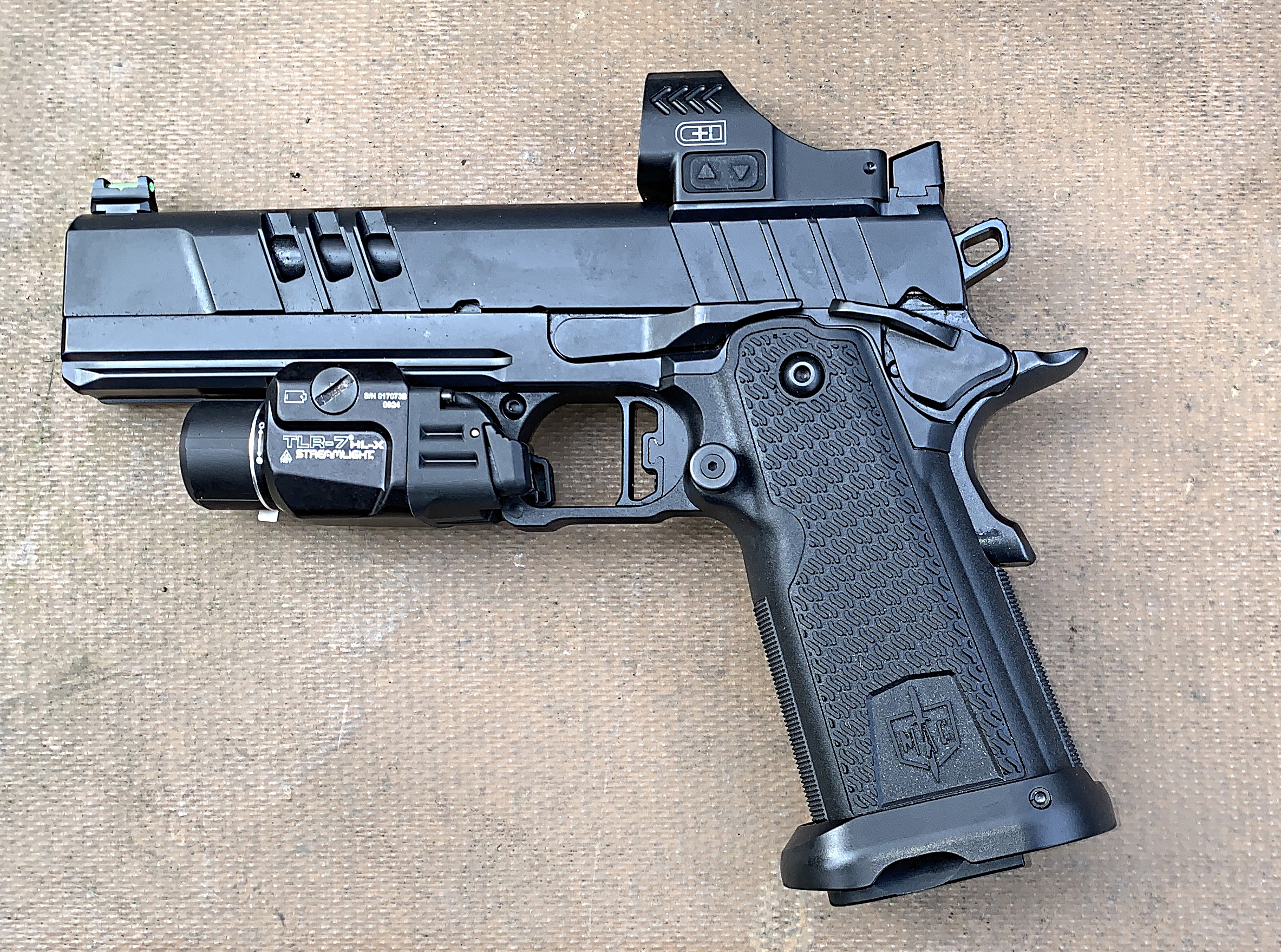 MAC-9-DS-Duty-left MAC-9-DS-Duty-left