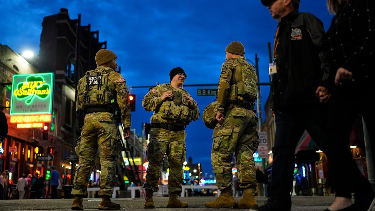 Tennessee governor to keep Guard in Memphis while state appeals ruling