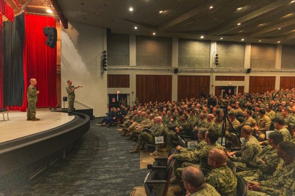 Navy’s top officer and enlisted sailor visit troops in Guam