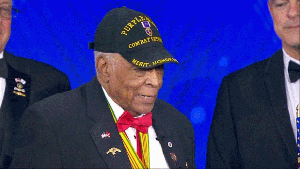 88-year-old Vietnam veteran who saved 7 Marines honored at Patriot Awards