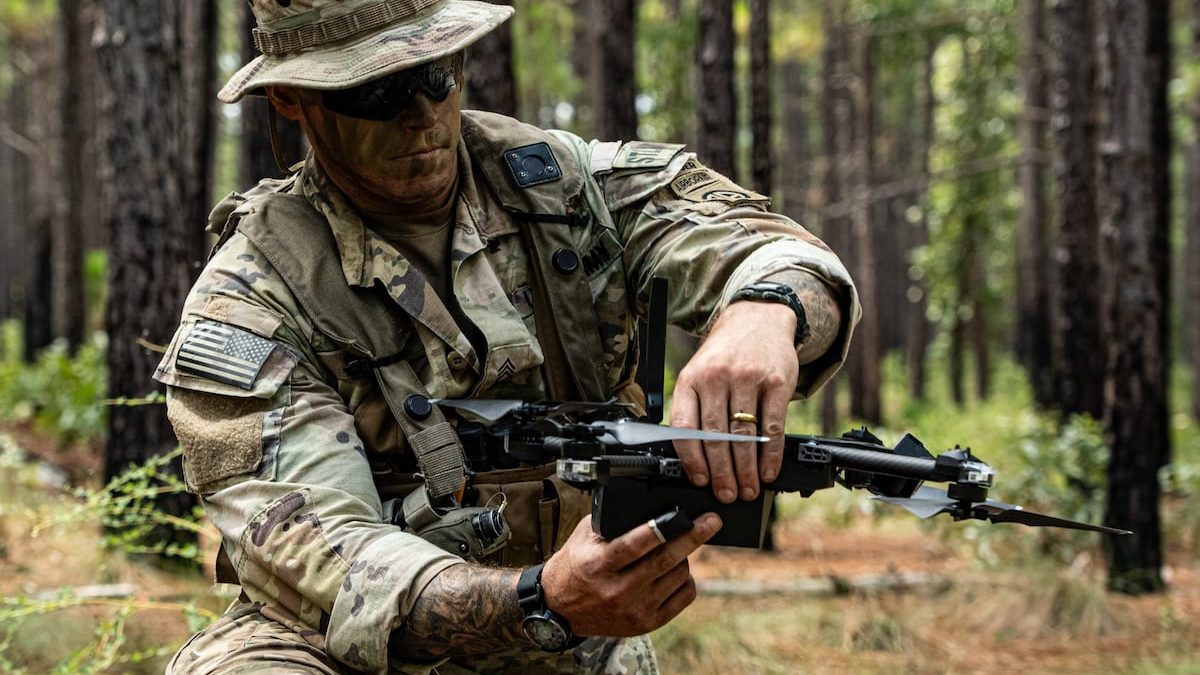 Pentagon seeks to acquire, rapidly field over 300,000 small drones