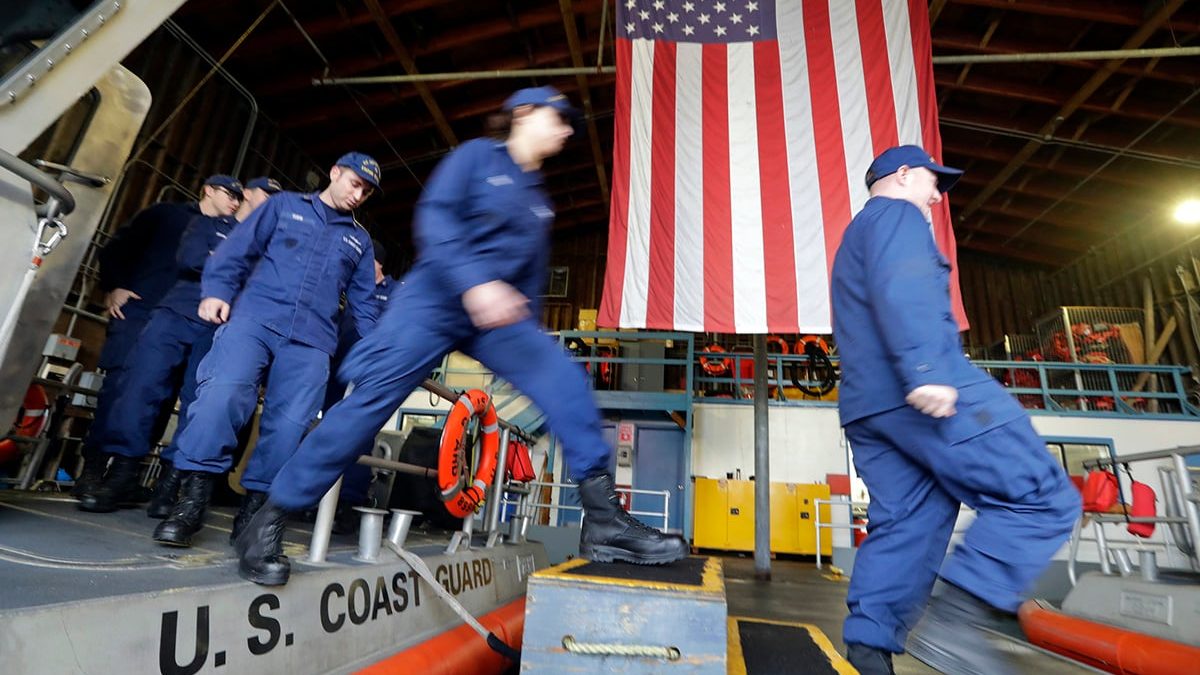 Coasties to get $2,000 one-time ‘devotion to duty’ payment