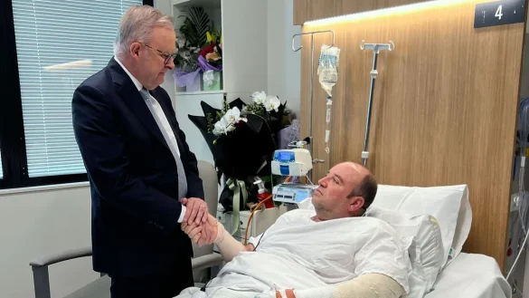 Australian PM Albanese announces bravery award for Hanukkah attack heroes