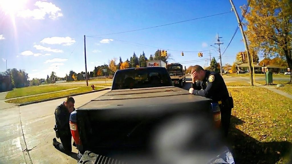 Cops Find 66-Year-Old Woman Strangled With Shoelace in Truck Bed