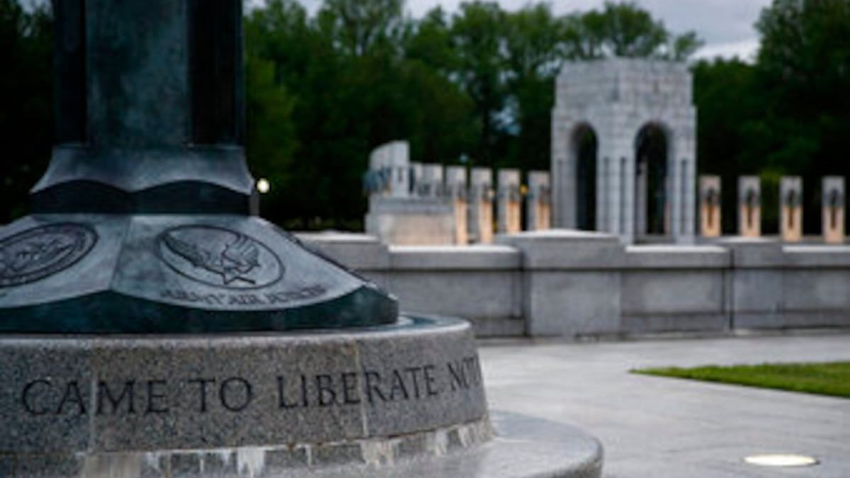WWII Memorial in Washington closed for five months