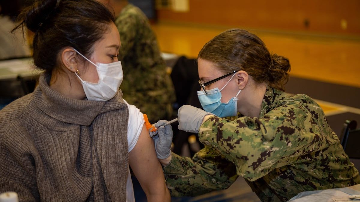 Study of female troops supports COVID vaccine before, during pregnancy