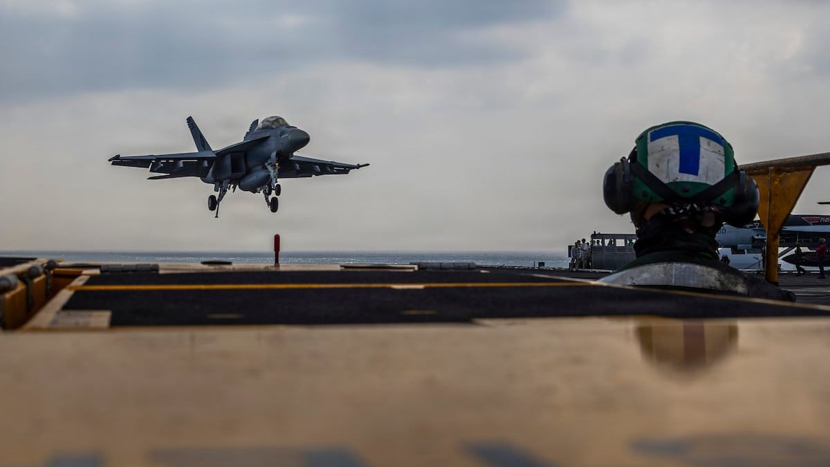 US aircraft carrier arrives in Middle East amid Iran tensions