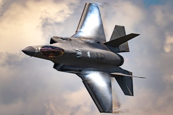 US Navy aviators seen piloting Air Force F-35A Lightning II