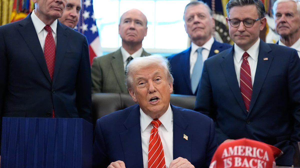 Trump signs bill to end partial government shutdown