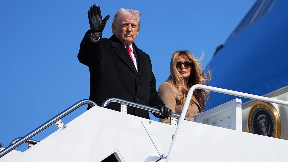 Trump reveals US helicopter pilots were wounded in Maduro raid