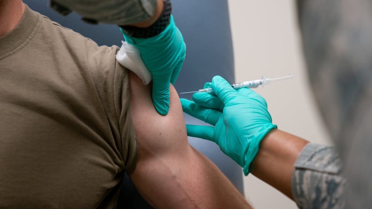 Supreme Court declines COVID vaccine mandate cases
