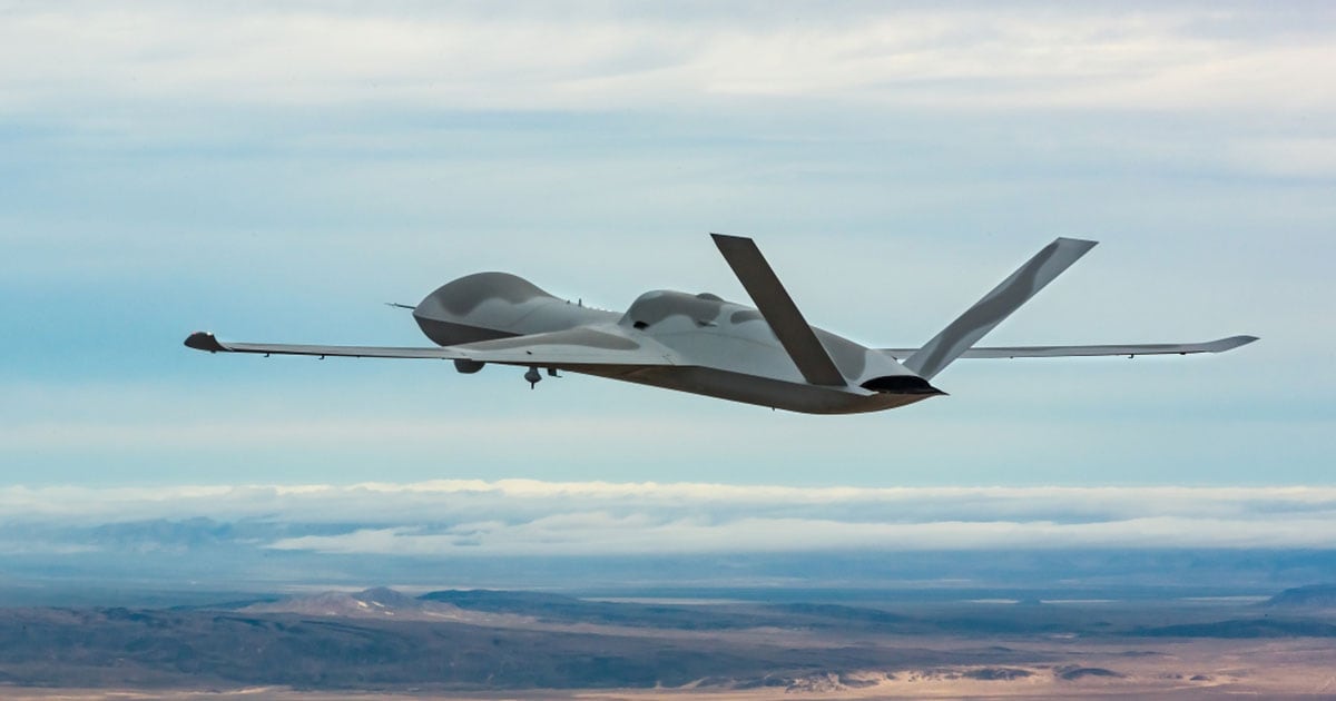 F-22 Raptor, MQ-20 drone complete manned-unmanned flight exercise