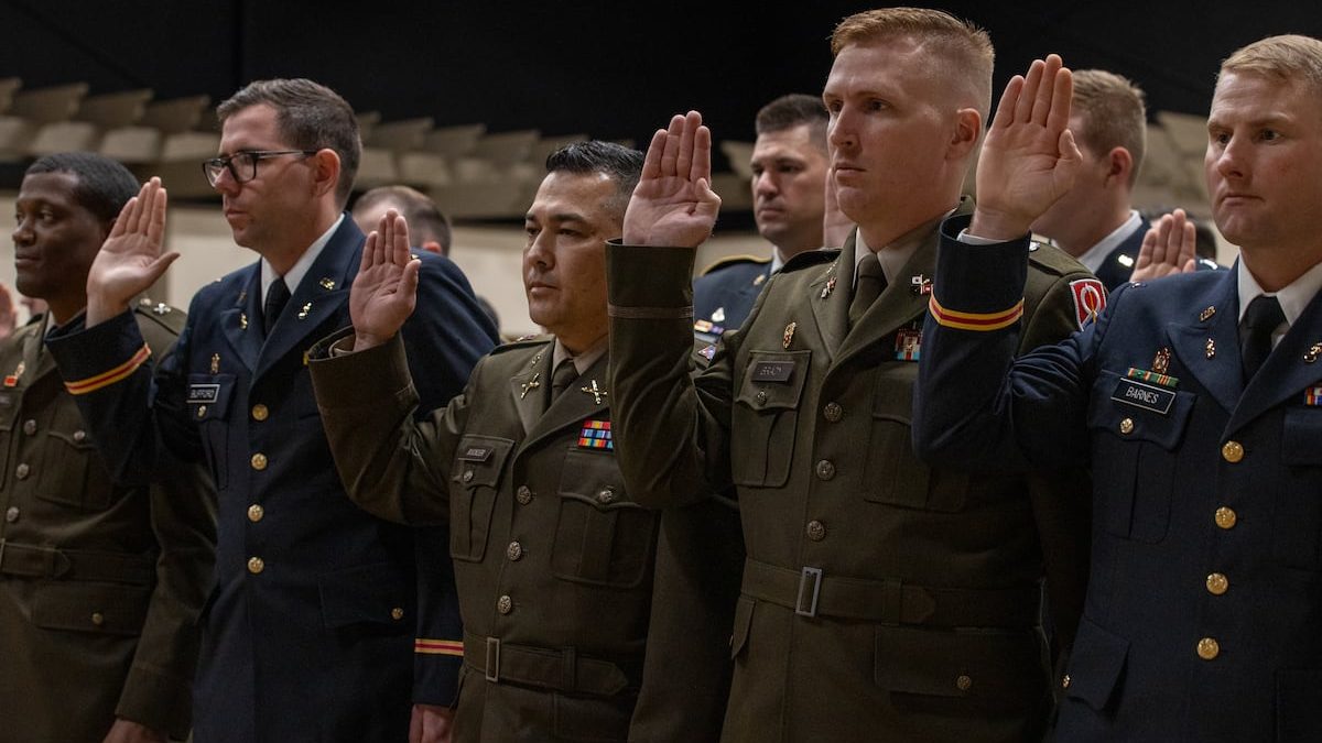 Instead of setting bonuses, the Army will make some warrant officers bid for them