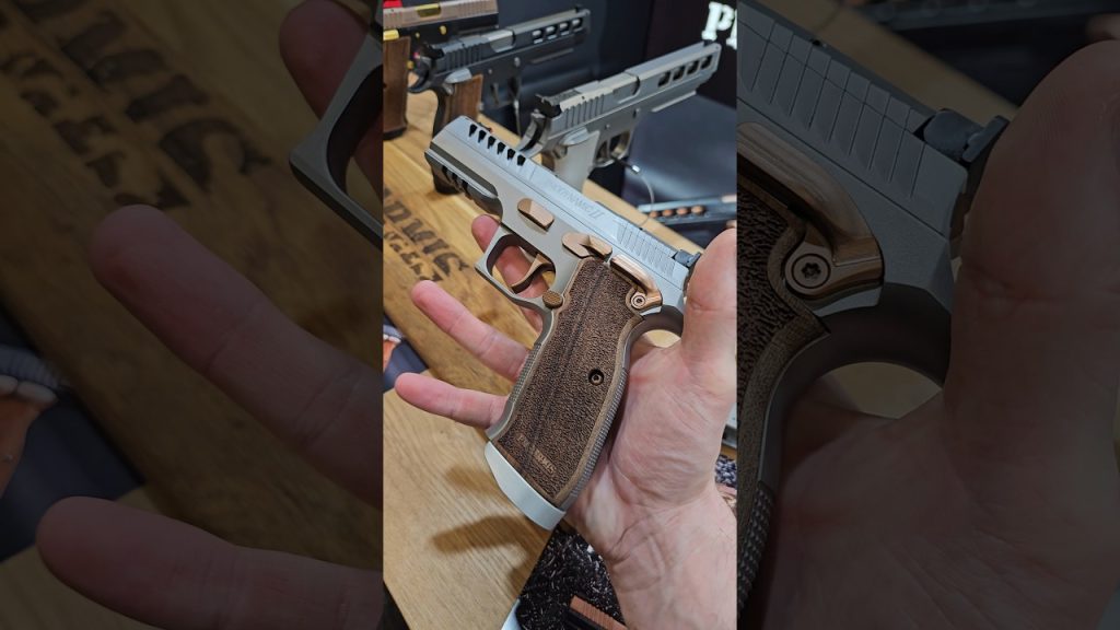 Prodynamic II with wooden grips