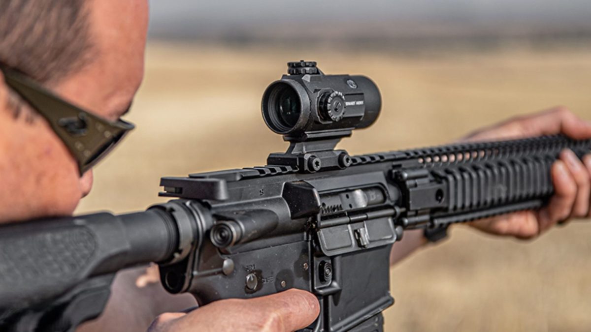 AR-15 vs AR-10: Choosing the Right Rifle and the Right Glass