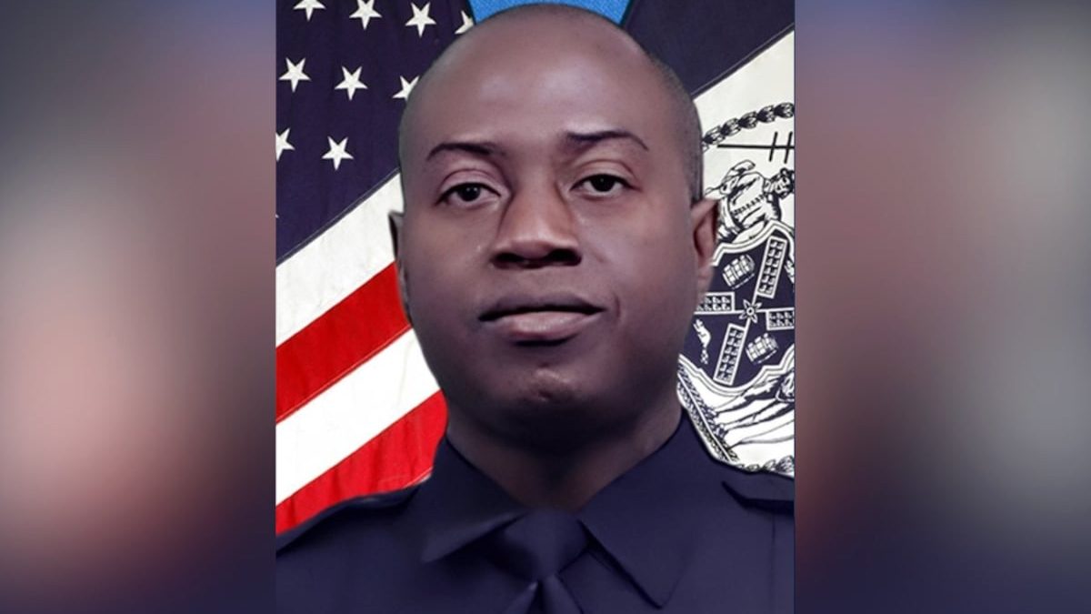 Guardsman who served as NYPD officer dies in Kuwait in non-combat incident