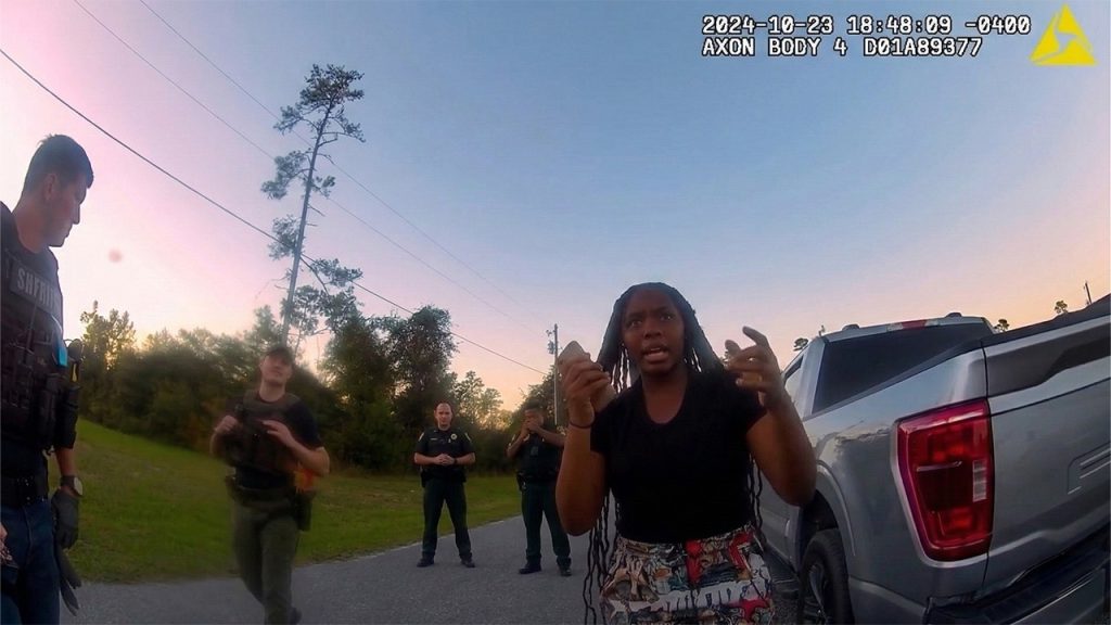 Teenager Freaks Out After Shooting Her Boyfriend in the Face