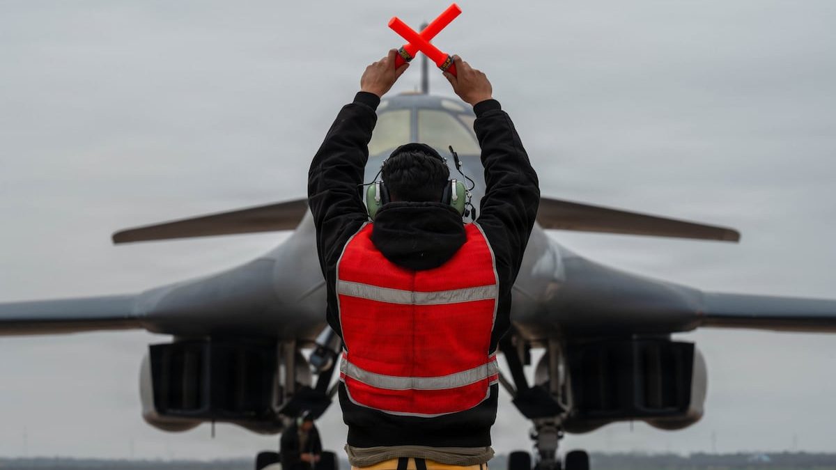 US B-1B Lancers arrive at RAF Fairford as strikes on Iran intensify