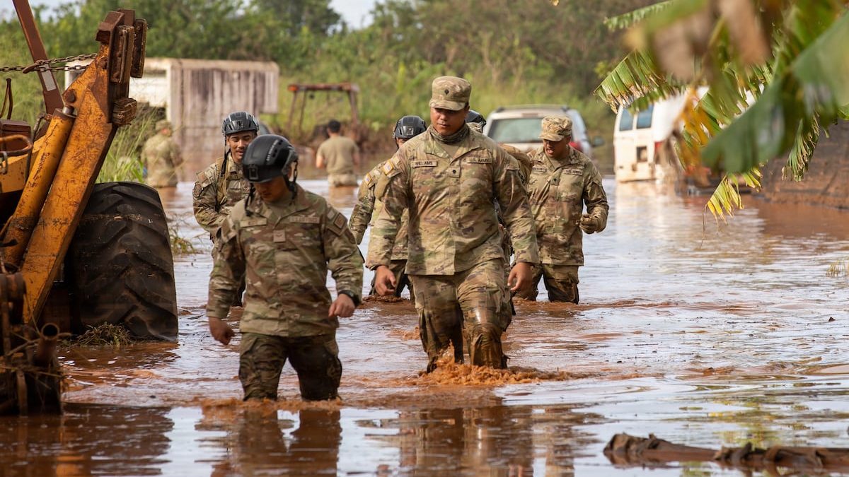 National Guard mobilized as Hawaii battles worst flooding in 20 years