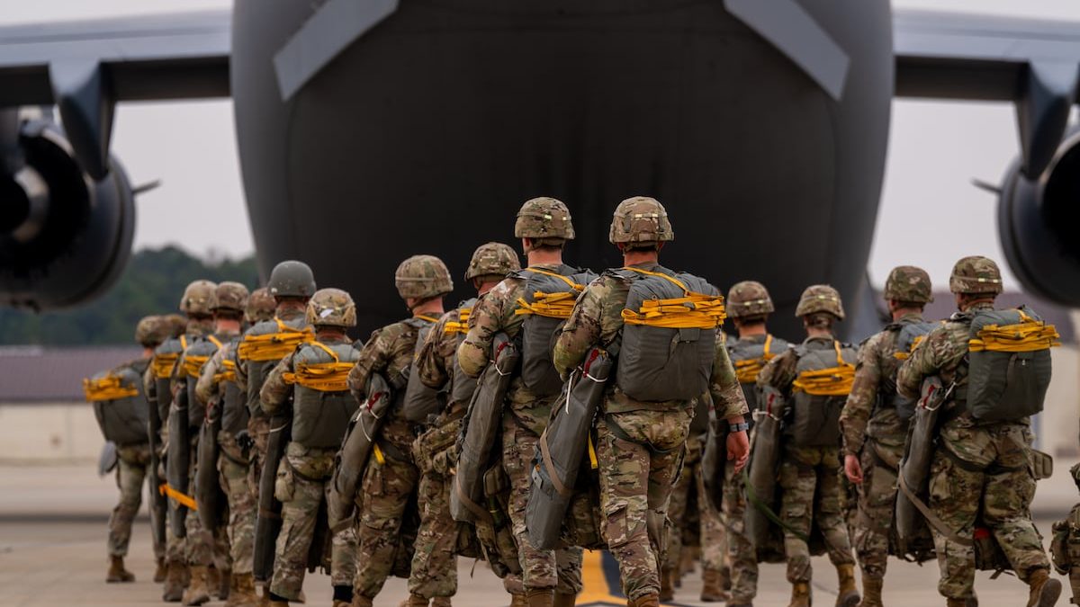 Pentagon confirms elements from the 82nd Airborne Division to deploy to the Middle East