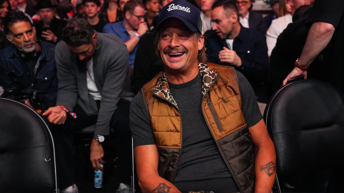 Kid you not: Army aviators suspended for helo flyby of musician’s home