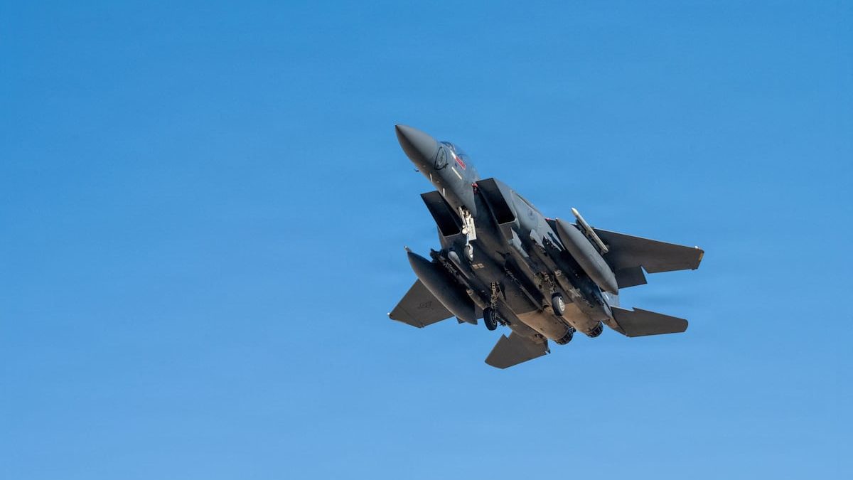 US fighter jet shot down over Iran