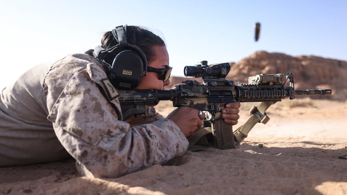 Pentagon’s women-in-combat review reassigned; deadline extended