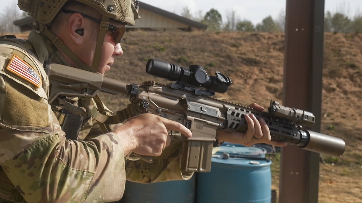 Army receives first batch of XM8 carbines set to replace M4A1s