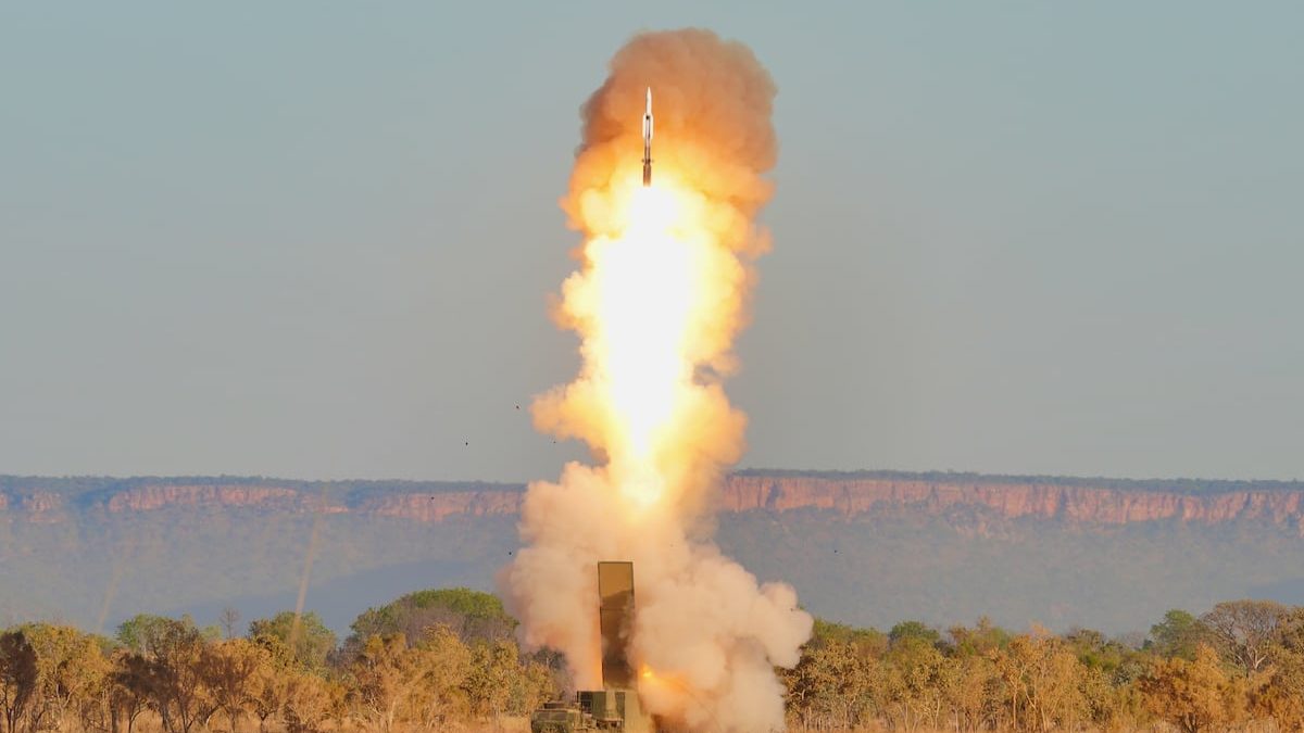 US Army fires Tomahawk missile from new Typhon launcher during Philippines drill